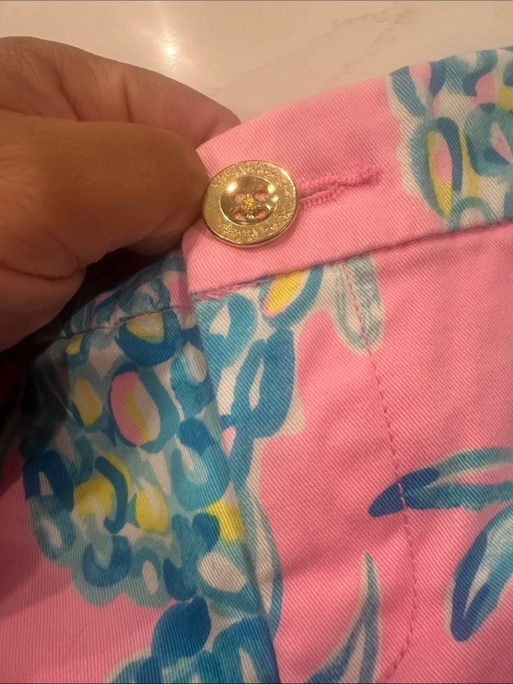 Lilly Pulitzer Buttercup stretch shorts in Pelican Pink Beat the heat pineapples